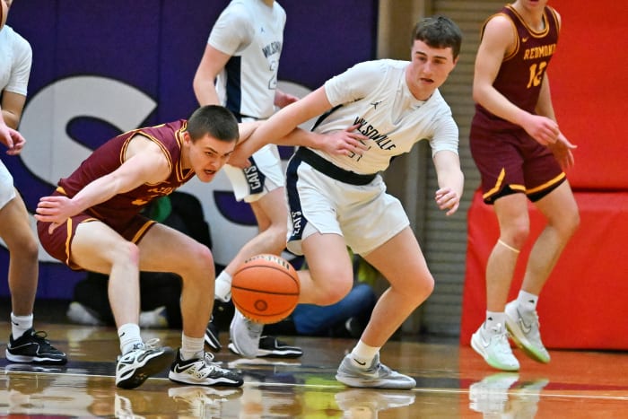a Wilsonville Redmond 5A Oregon boys basketball quarterfinal 2024 Leon Neuschwander 14